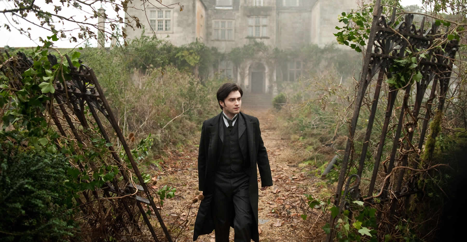 _jGEhNt剉fuE[}ECEubN S̊فvDaniel Radcliffe's The Woman in Black