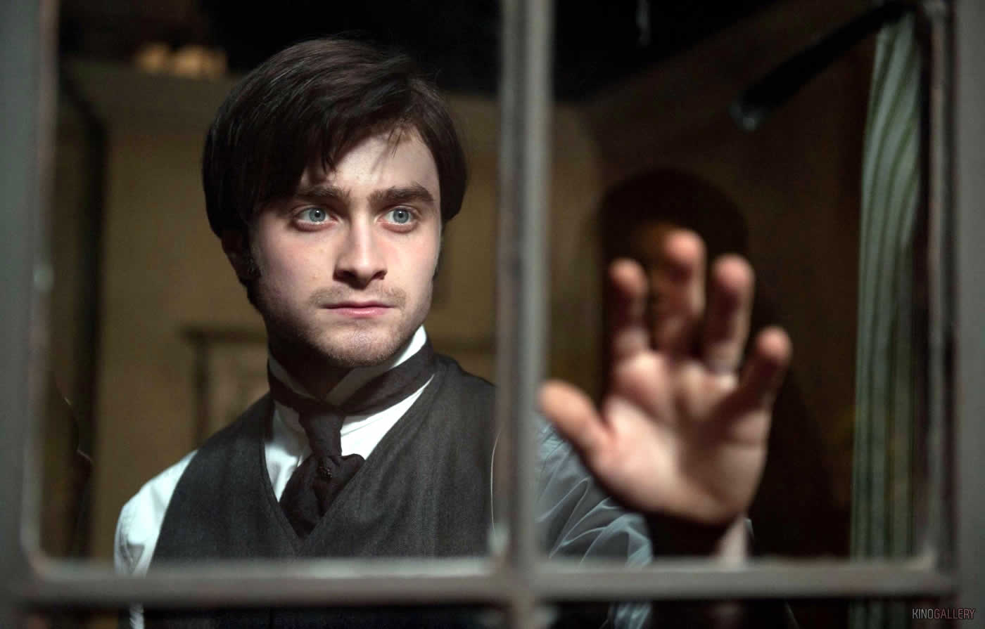 _jGEhNt剉fuE[}ECEubN S̊فvDaniel Radcliffe's The Woman in Black