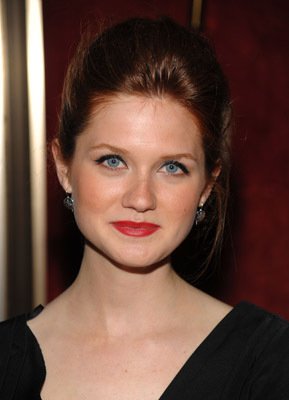 {j[Cg,Bonnie Wright