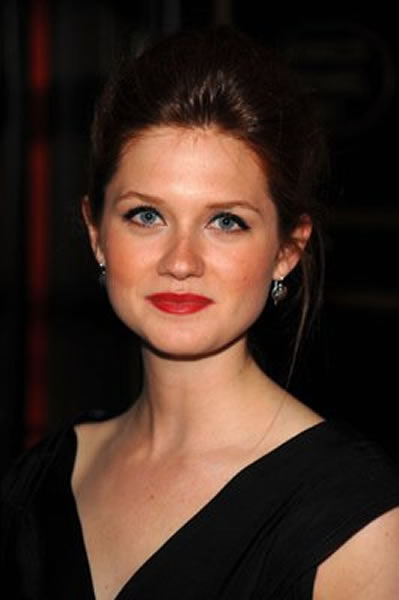 {j[Cg,Bonnie Wright