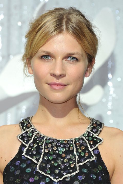 N}XE|GW[/Clemence Poesy